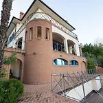 빌라 Luxury With Stunning View Mošćenička Draga