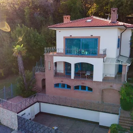 Luxury With Stunning View فيلة Mošćenička Draga