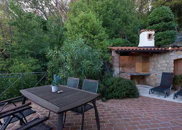 빌라 Luxury With Stunning View